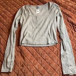 NWT Tilly’s Gray Long Sleeve Women's Top